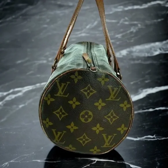 Louis Vuitton Monogram Papilloin Cylinder 2LVA1116 - Picture 2 of 11